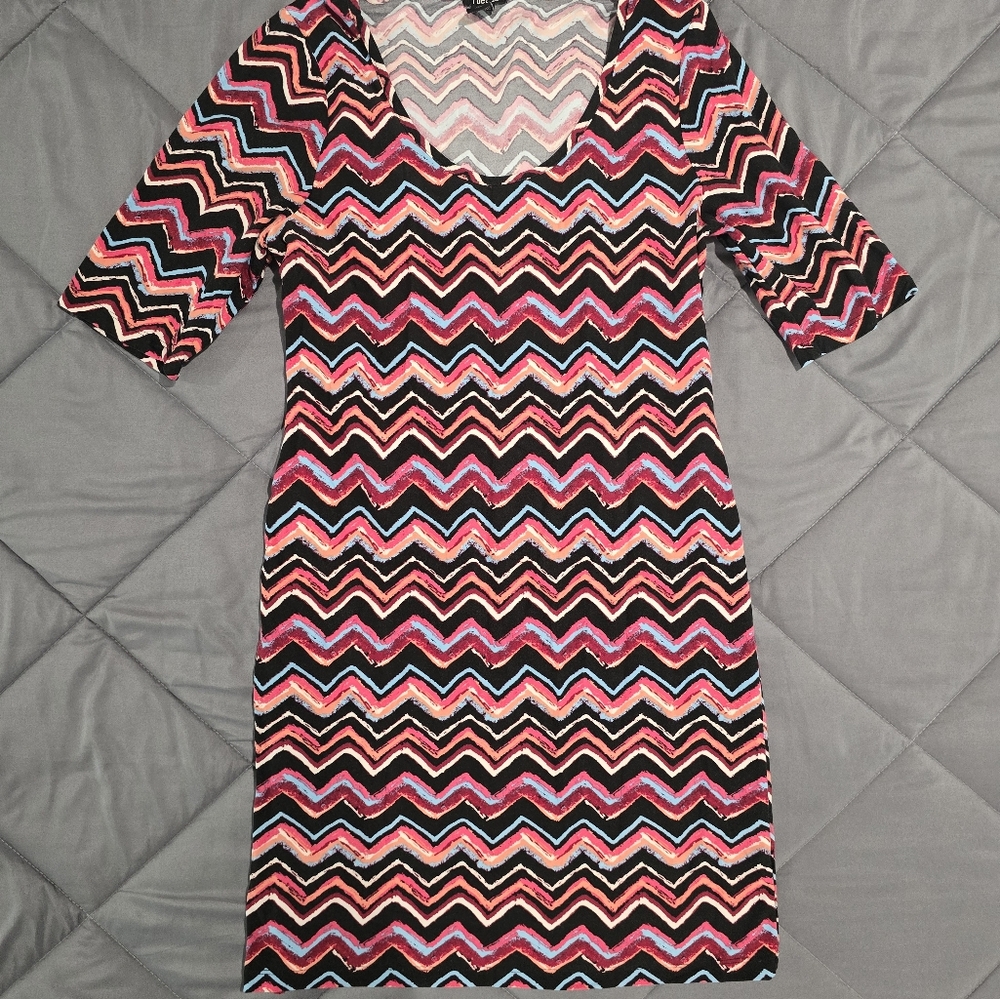 Rue21 Pink and Gray Zigzag Dress